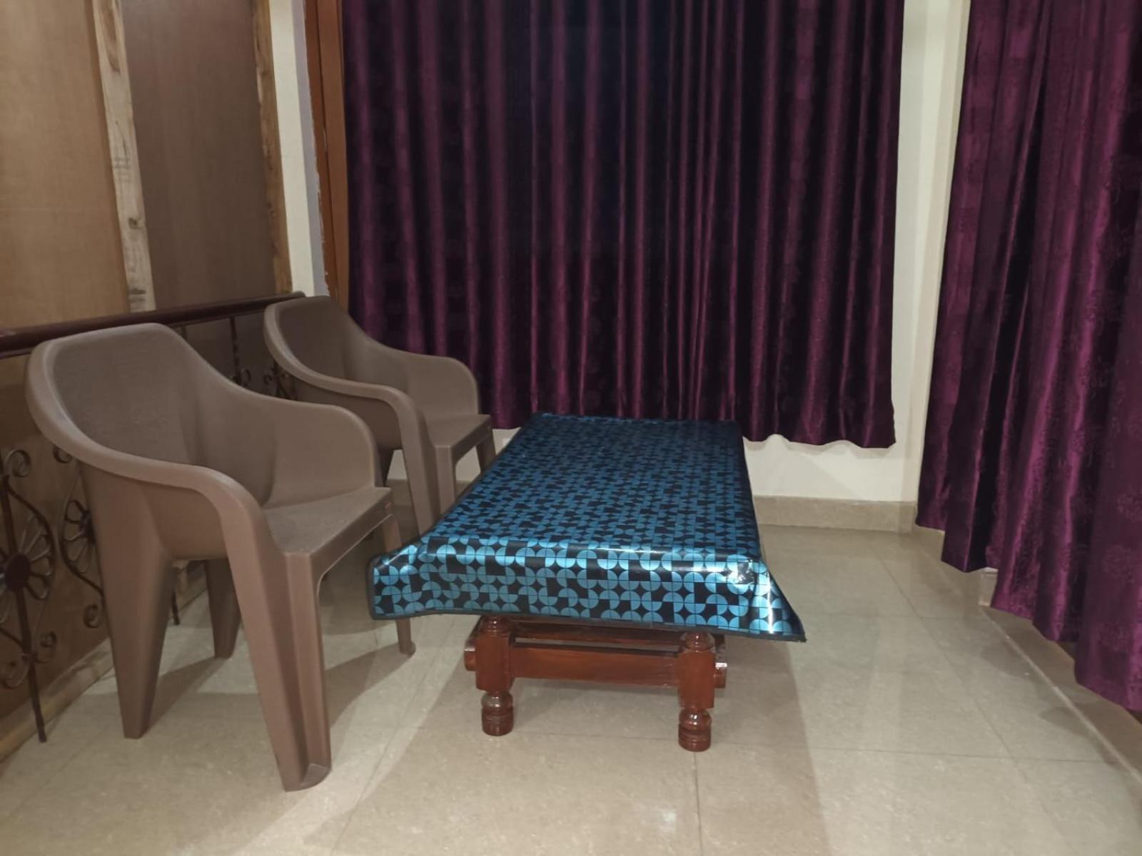 Anant Paying Guest House Ayodhya Экстерьер фото