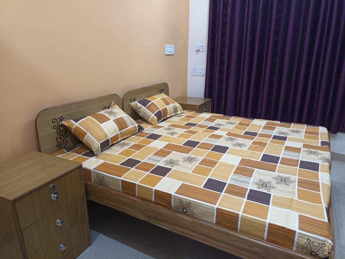 Anant Paying Guest House Ayodhya Экстерьер фото